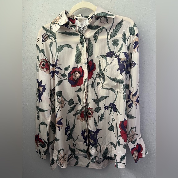 New ISLA & WHITE SALOME FLORAL SILK TOP IN BOUQUET RED Size Medium - Picture 7 of 13